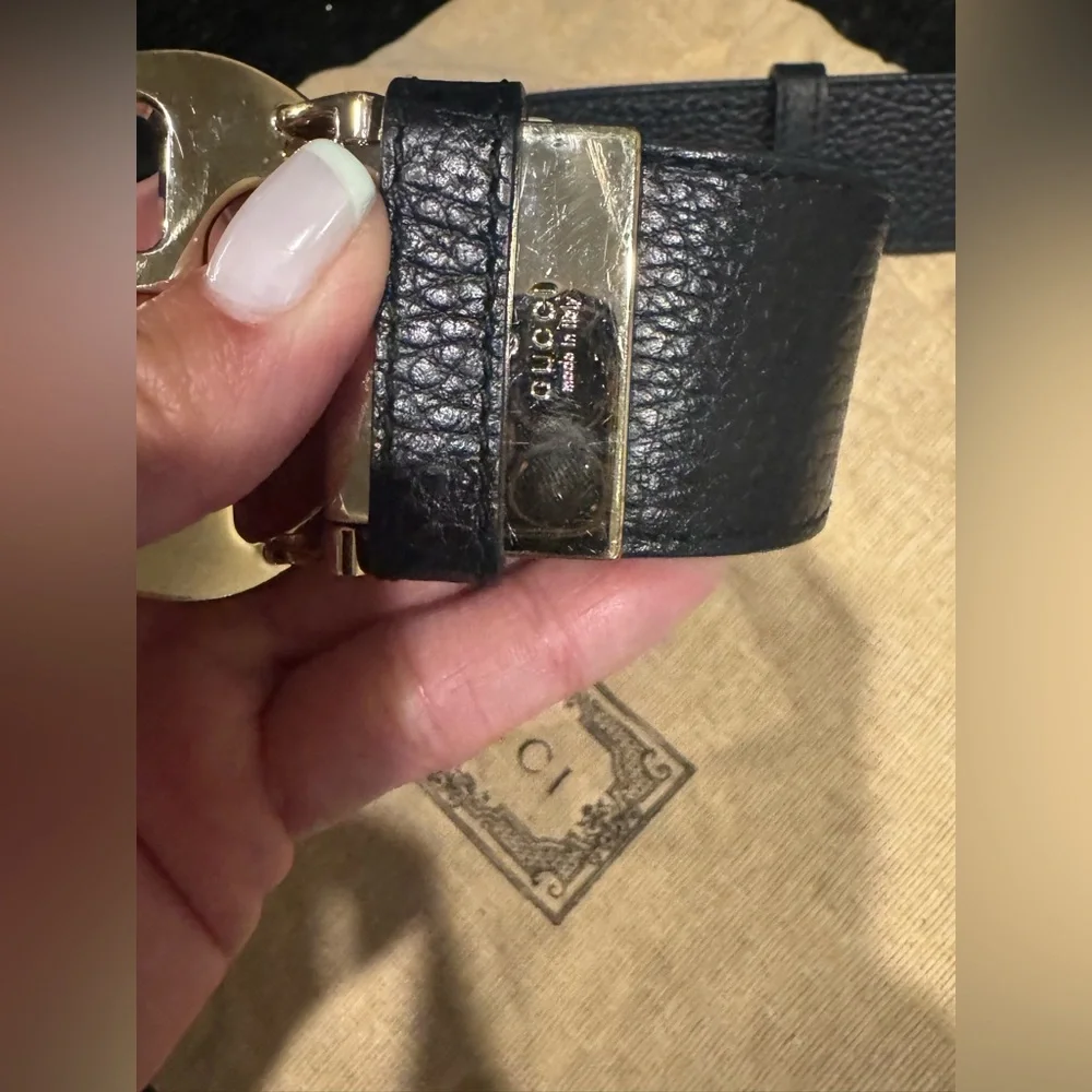 Gucci Black and Pink Belt with Gold GG Buckle - Authentic 

Reposhed - Picture 5 of 9